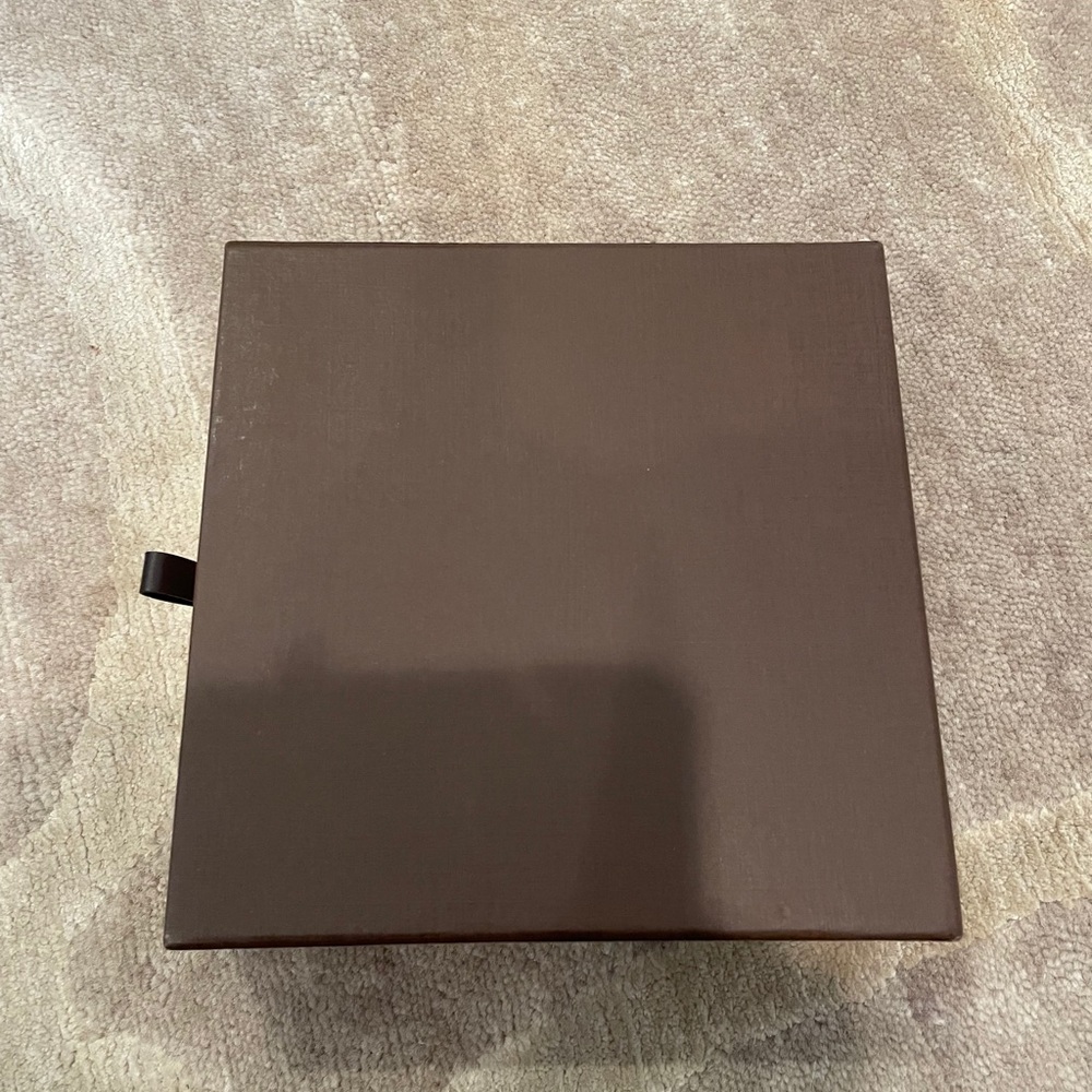 Louis Vuitton Box - Picture 2 of 10